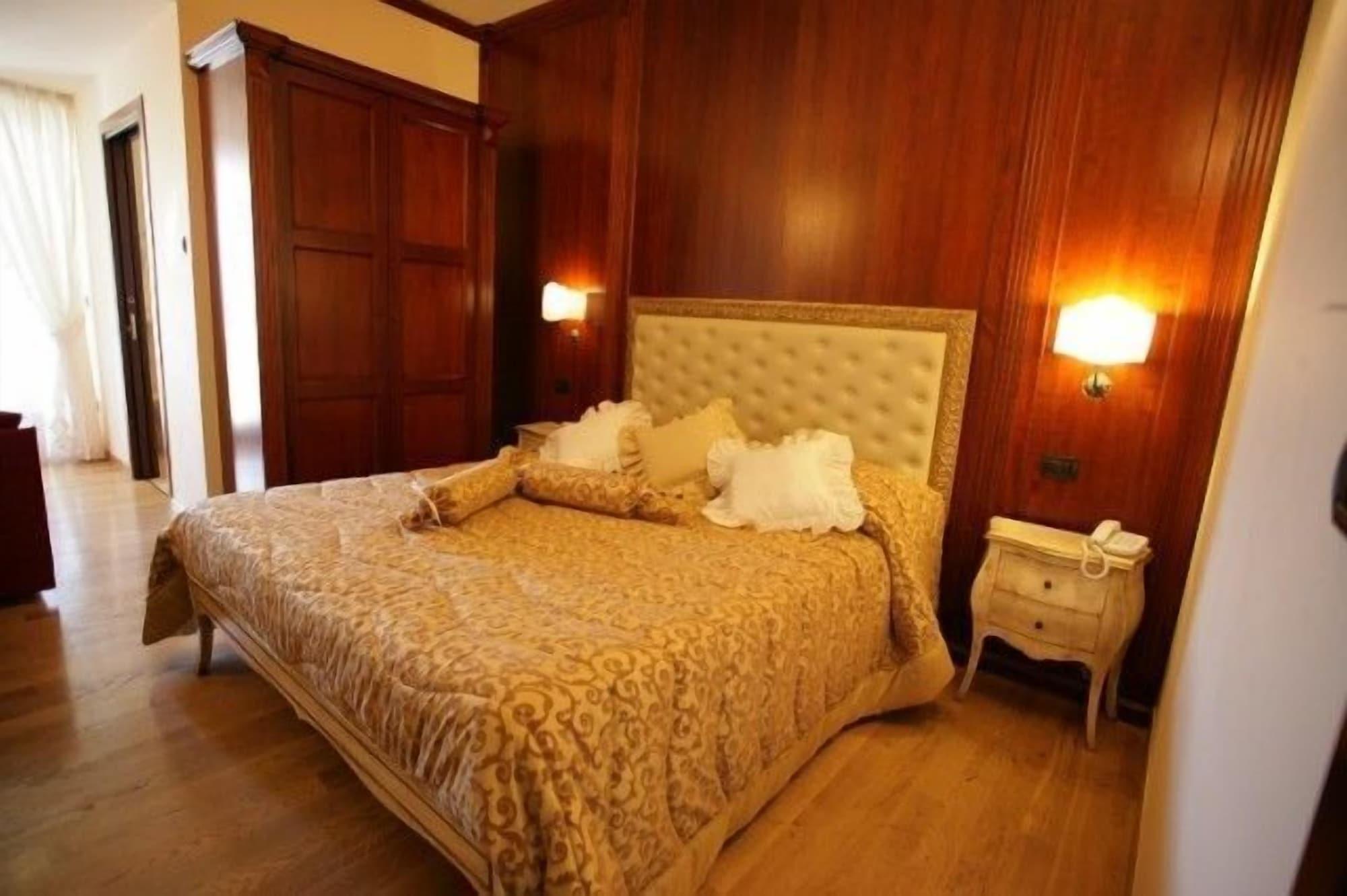 Tesoretto Hotel Poggiardo Dış mekan fotoğraf